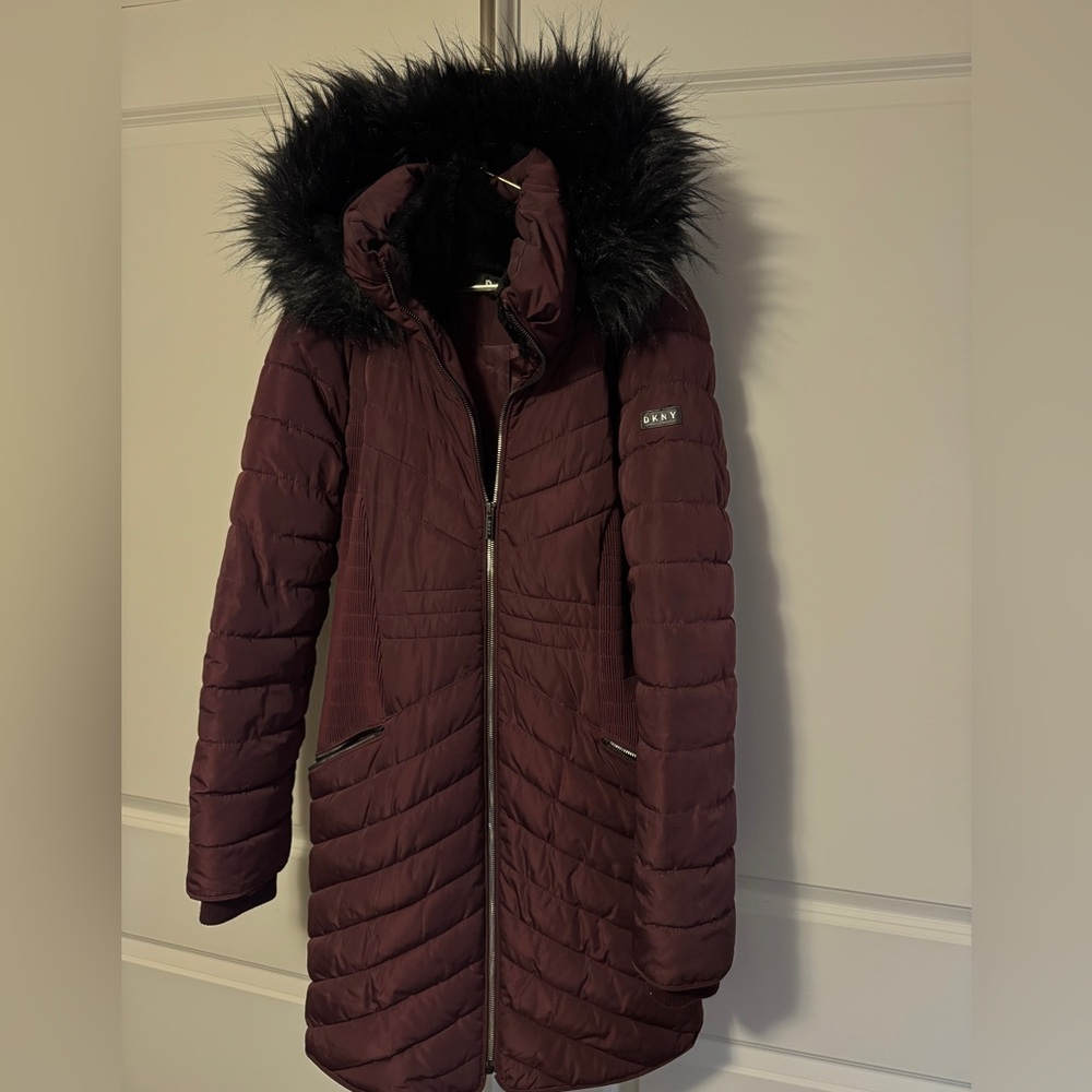 Women’s Large DKNY gorgeous winter coat